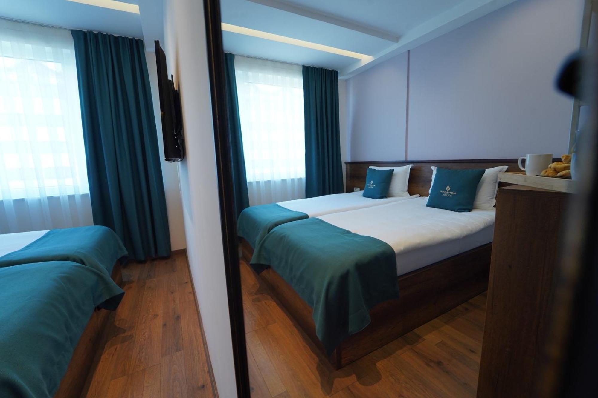 Monarch Hotel Prizren Buitenkant foto